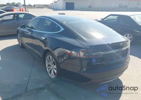 2013 Tesla Model S из США, поврежденный, VIN 5YJSA1CN2DFP20457